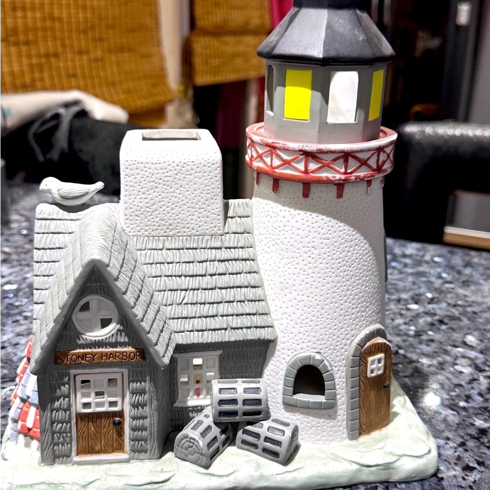 🌊✨ Vintage PartyLite “Stoney Harbour” Lighthouse – Coastal Elegance ✨🌊